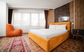 Hotel Denis